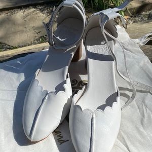 Bali Elf Flamingo Leather Heels in White Size 10